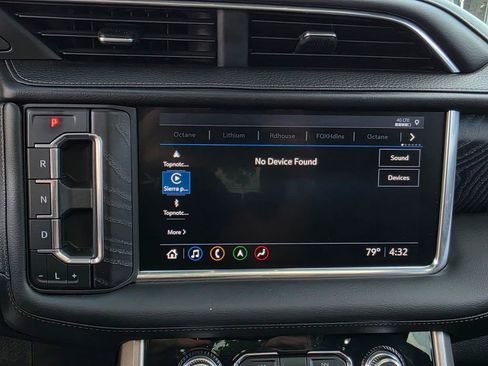 Used 2021 GMC Yukon Denali w/ LPO, Illumination Package image 18