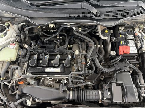 Used 2019 Honda Civic Sport Touring image 11