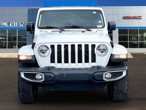 Used 2023 Jeep Gladiator Overland AWD/4WD image 2