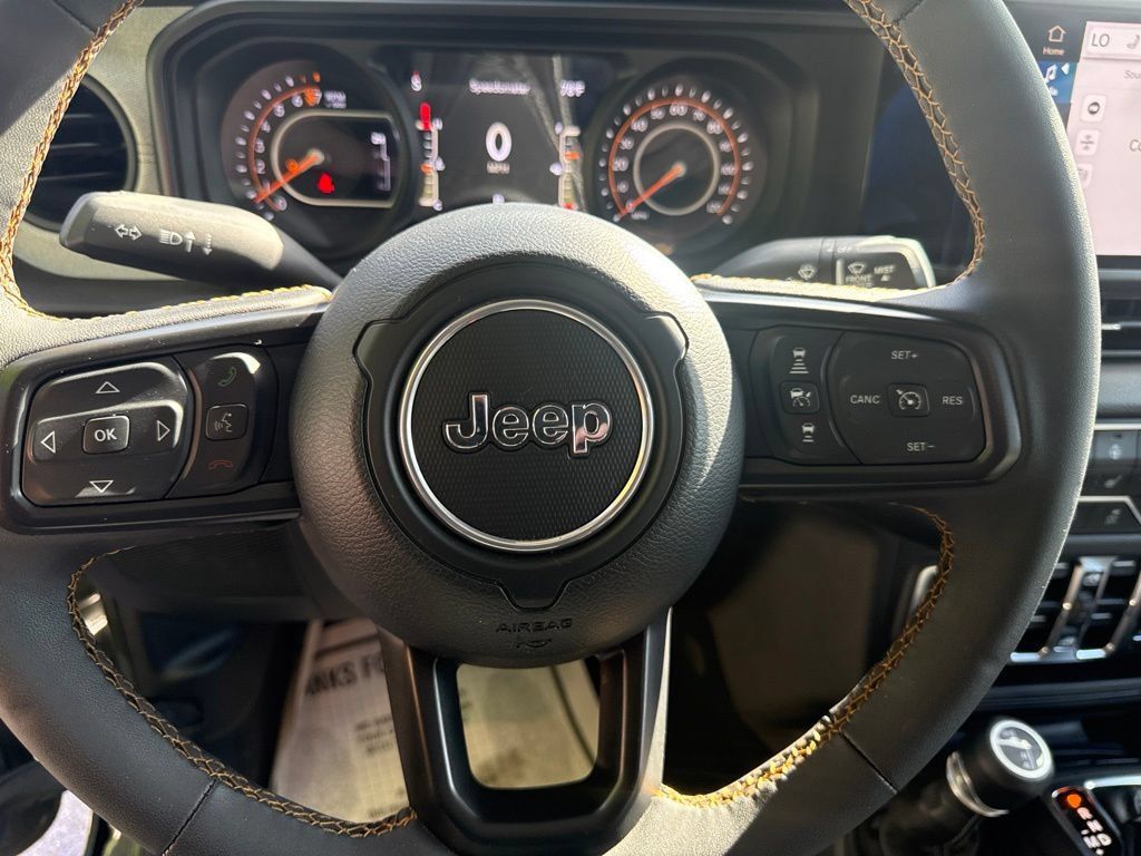Used 2024 Jeep Gladiator Sport AWD/4WD image 24