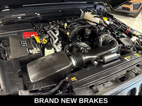 Used 2022 Jeep Wrangler Sport AWD/4WD image 27