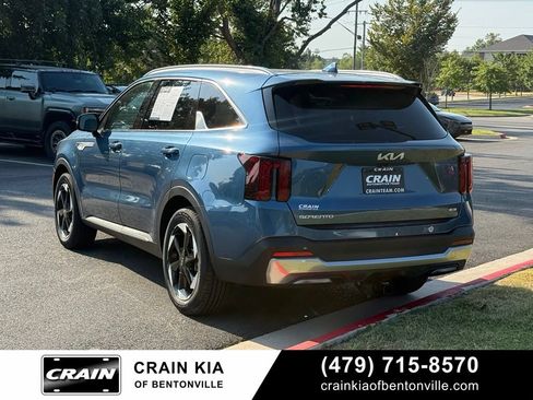 Certified 2026 Kia Sorento EX w/ EX Premium Package FWD image 5