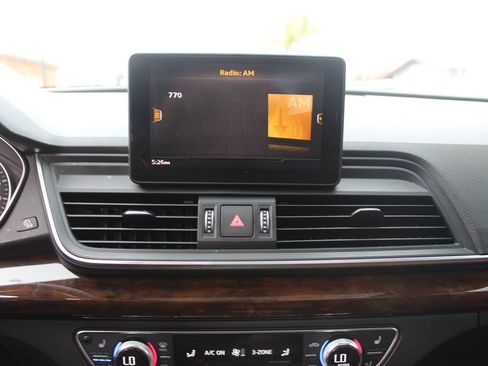 Used 2018 Audi Q5 2.0T Premium Plus AWD/4WD image 29