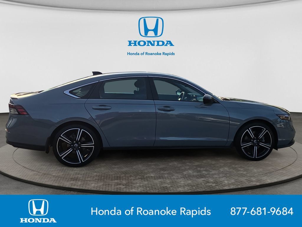 Certified 2025 Honda Accord Sport image 6