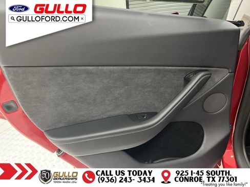 Used 2024 Tesla Model Y Performance AWD/4WD image 16