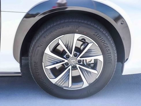 Used 2023 Lexus RZ 450e Premium w/ Technology Package AWD/4WD image 10