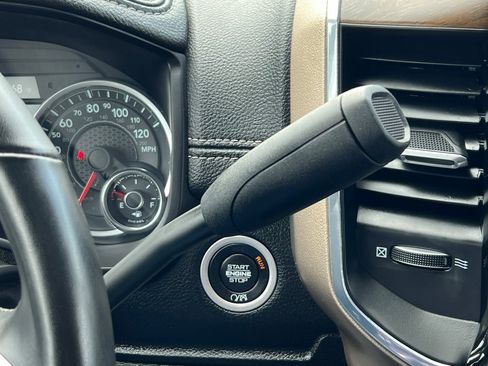 Used 2024 RAM 2500 Laramie image 21