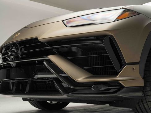 Used 2024 Lamborghini Urus Performante image 42