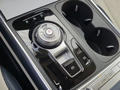 New 2026 Kia Carnival SX image 24