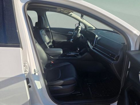 Used 2023 Kia Sportage SX image 27