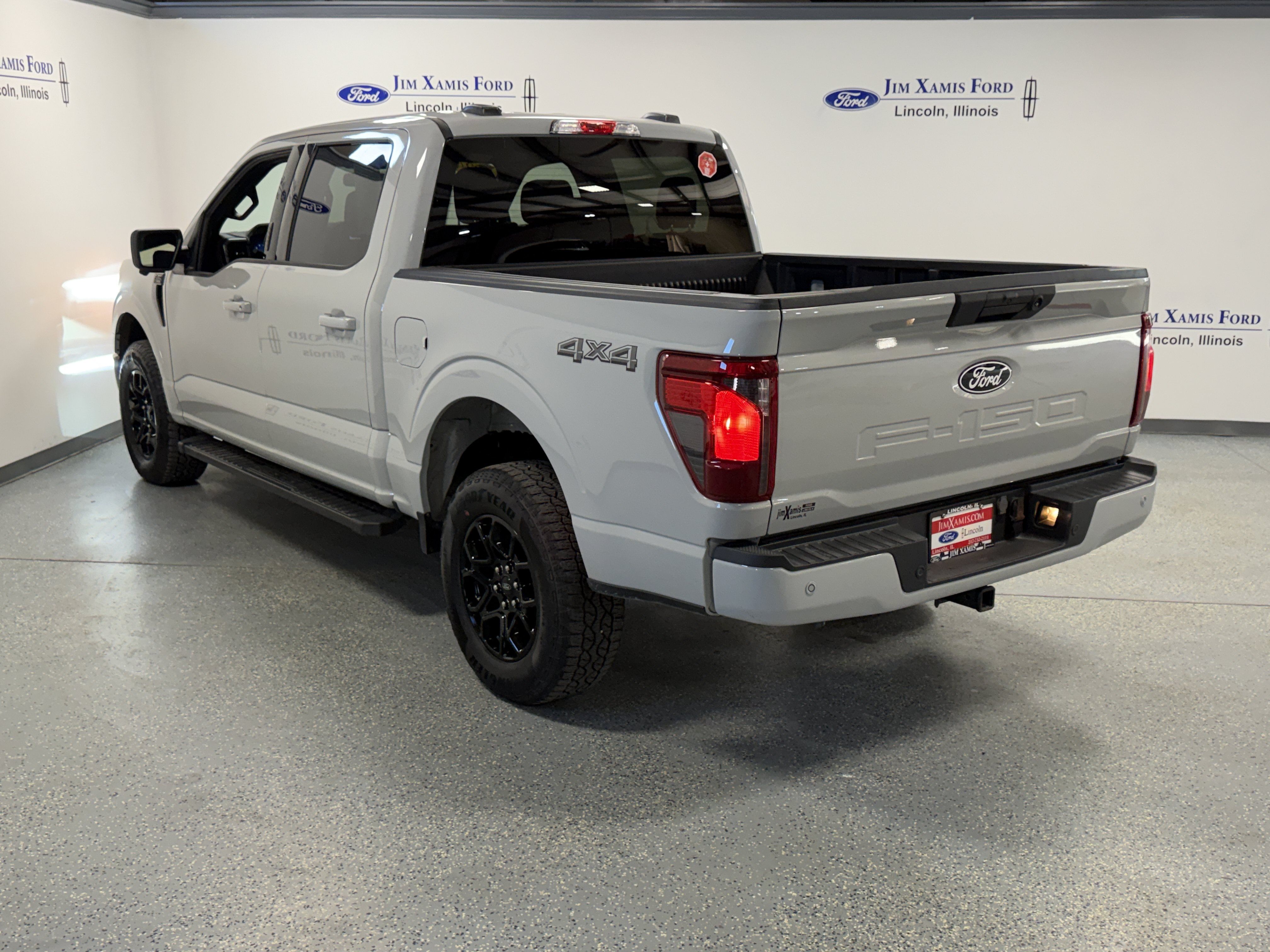 Used 2024 Ford F150 XLT w/ XLT Black Appearance Package AWD/4WD image 28