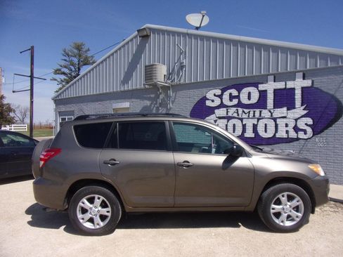 Used 2012 Toyota RAV4 4WD w/ Upgrade Value Pkg image 1