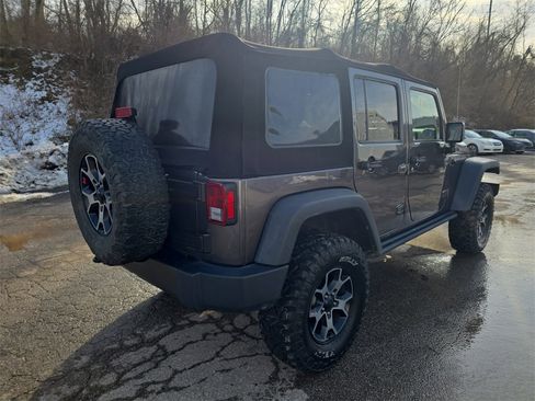 Used 2016 Jeep Wrangler Unlimited Sport image 4