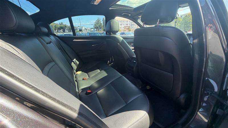 Used 2014 BMW 535i xDrive w/ M Sport Package AWD/4WD image 11