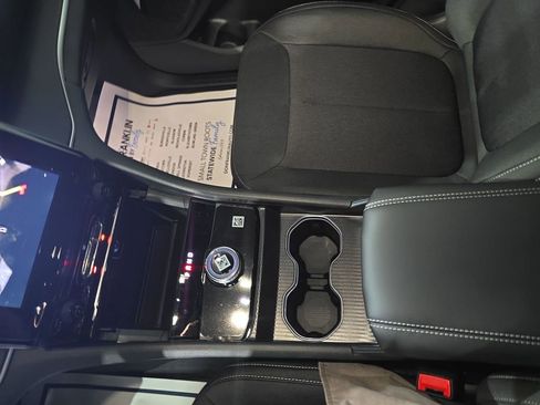 New 2025 Jeep Grand Cherokee L Laredo image 26