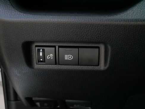 Certified 2025 Toyota RAV4 XLE AWD/4WD image 27