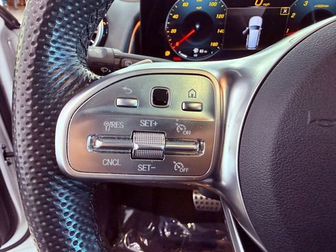 Used 2022 Mercedes-Benz GLB 250 image 21