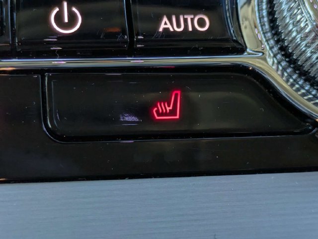 Used 2024 Lincoln Aviator AWD image 21