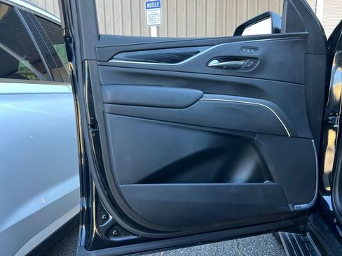 Used 2021 Cadillac Escalade ESV Sport w/ Driver Assist Tech Package image 11