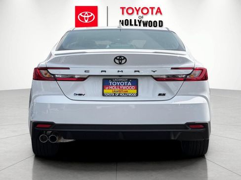 New 2026 Toyota Camry SE FWD image 5