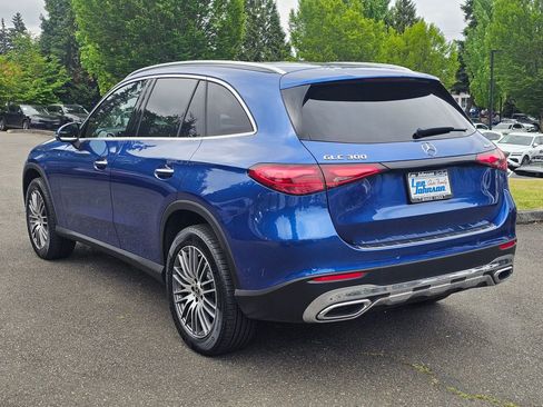 Used 2024 Mercedes-Benz GLC 300 4MATIC image 7