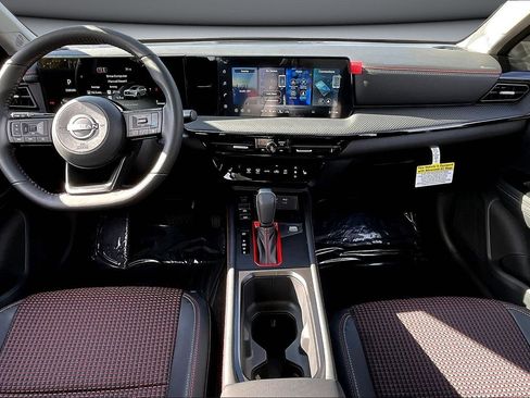 New 2026 Nissan Kicks SR w/ SR Premium Package image 5