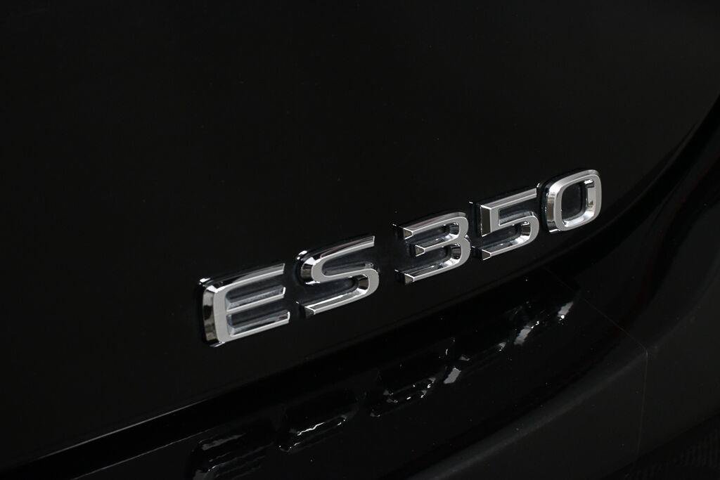Used 2023 Lexus ES 350 F Sport w/ Accessory Package (Z2) FWD image 9
