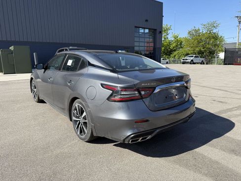 Used 2023 Nissan Maxima SL FWD image 5