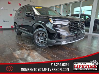 Used 2025 Honda Pilot TrailSport