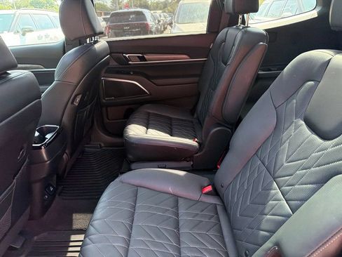 Certified 2025 Kia Telluride SX Prestige X-Line AWD/4WD image 23