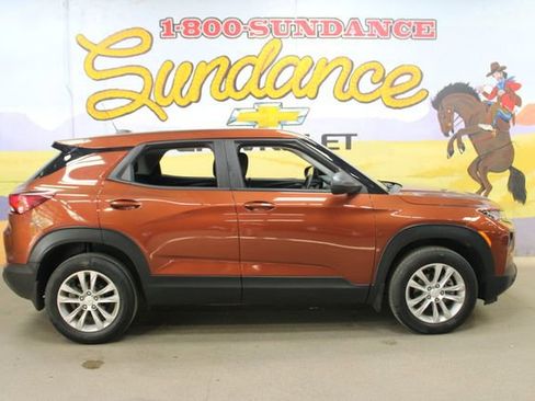 Used 2021 Chevrolet TrailBlazer LS AWD/4WD image 1