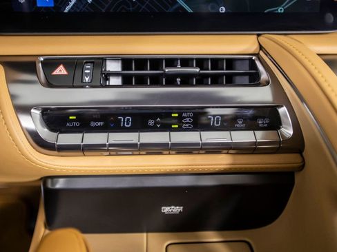 Used 2025 Lexus LC 500 Convertible w/ Touring Package image 33