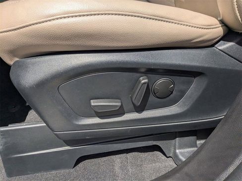 Used 2023 Ford Explorer Limited image 25