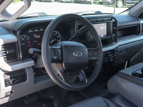 Used 2024 Ford F250 XL w/ XL Chrome Package image 23