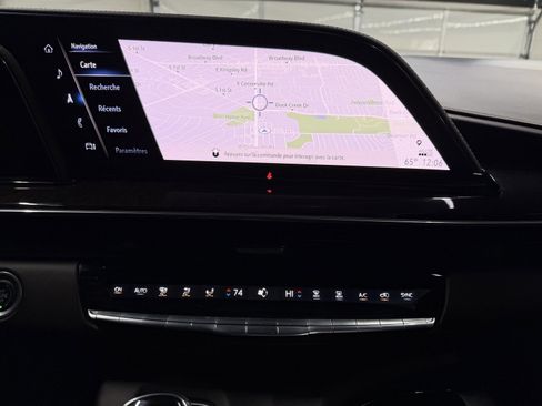 Used 2023 Cadillac Escalade Sport Platinum w/ LPO, ONYX Package image 15