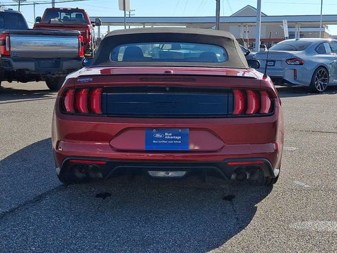 Certified 2019 Ford Mustang GT Premium w/ Black Accent Package image 9