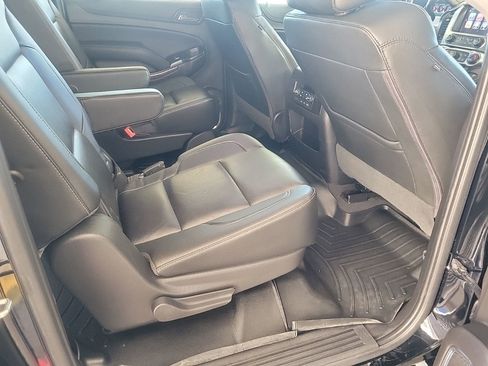 Used 2020 Chevrolet Suburban LT image 14