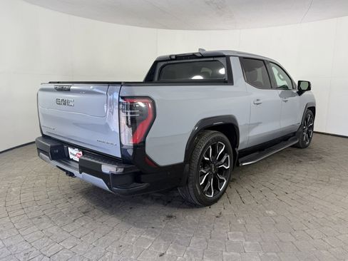 Used 2024 GMC Sierra EV Denali image 9