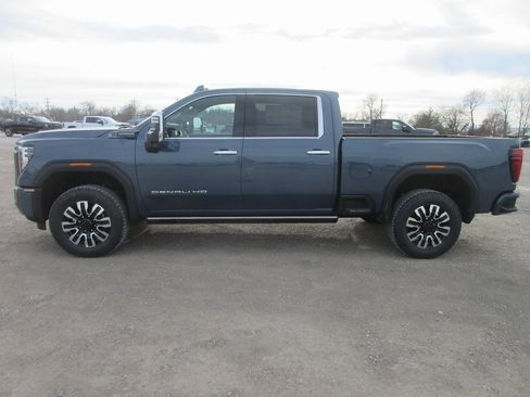New 2026 GMC Sierra 2500 Denali Ultimate image 10