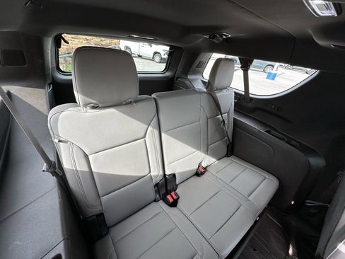 Used 2021 Chevrolet Suburban Z71 w/ Rear Media and Nav Package image 25