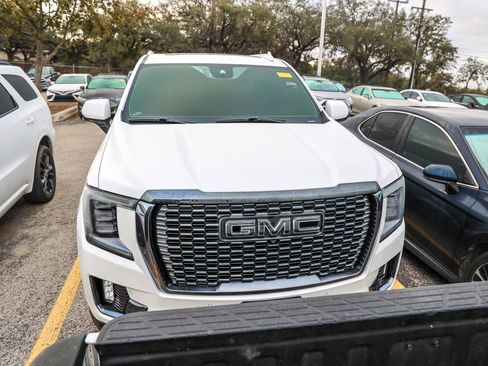 Used 2023 GMC Yukon XL Denali Ultimate image 6