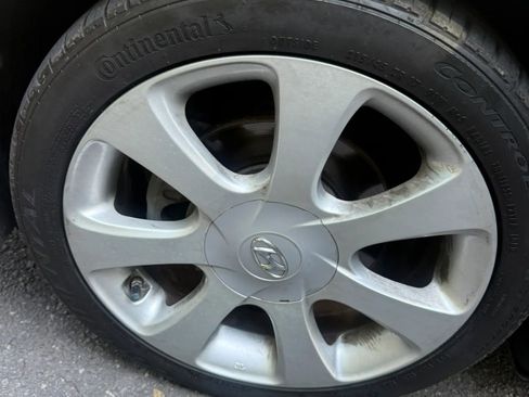 Used 2013 Hyundai Elantra Limited FWD image 25