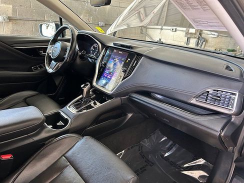 Used 2022 Subaru Outback Limited image 29