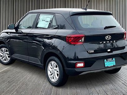 New 2026 Hyundai Venue SE