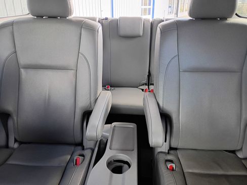 Used 2018 Toyota Highlander Limited Platinum image 24