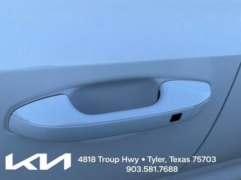 Used 2023 Kia Sorento SX AWD/4WD image 6