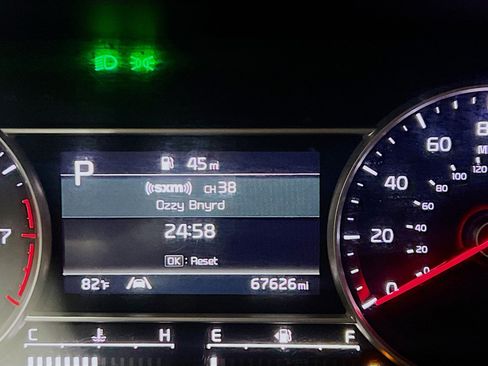 Used 2021 Kia Sorento S w/ Panoramic Sunroof Package FWD image 8