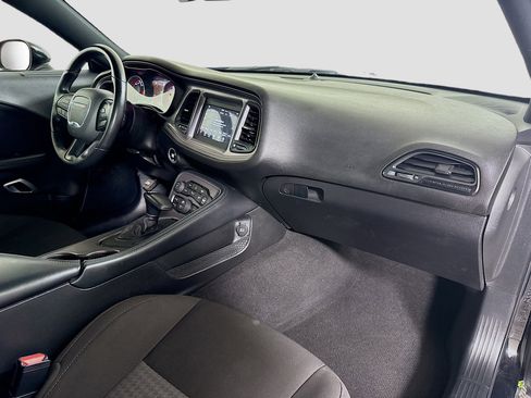 Used 2023 Dodge Challenger R/T image 28