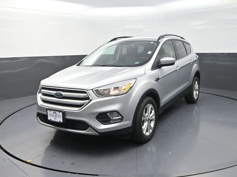 Used 2018 Ford Escape SE AWD/4WD image 4
