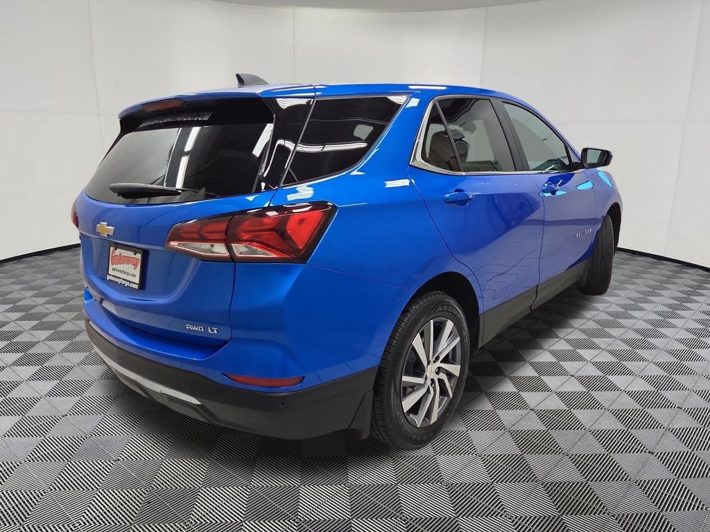 Used 2024 Chevrolet Equinox LT AWD/4WD image 4